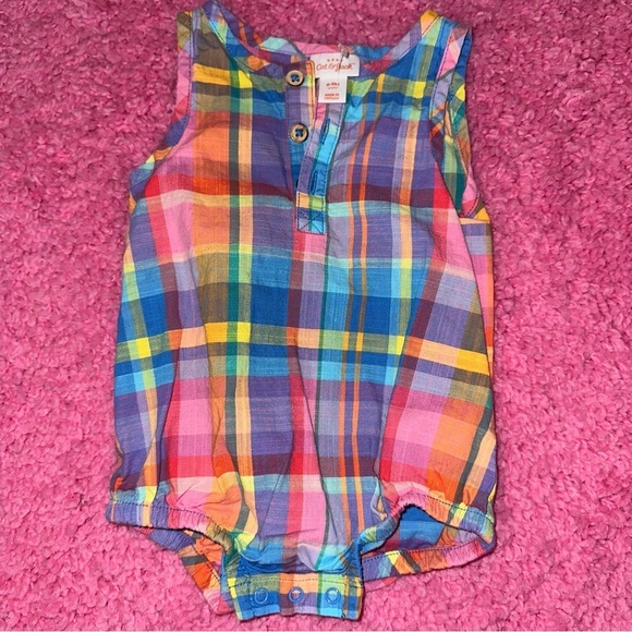 Carter's Other - Baby girls outfit size 6-9 months